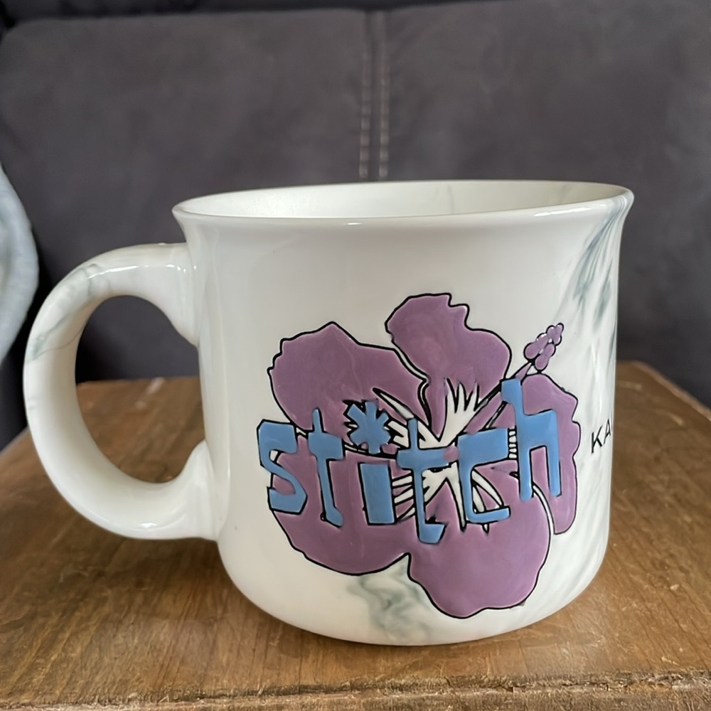 Disney “Stitch” “Kauai, Hawaii” Mug Stitch with Pineapple Purple Hibiscus (10) - Picture 3 of 6
